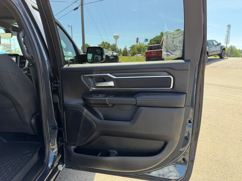 2026 RAM 1500 Big Horn Crew Cab 4x4 5'7' Box