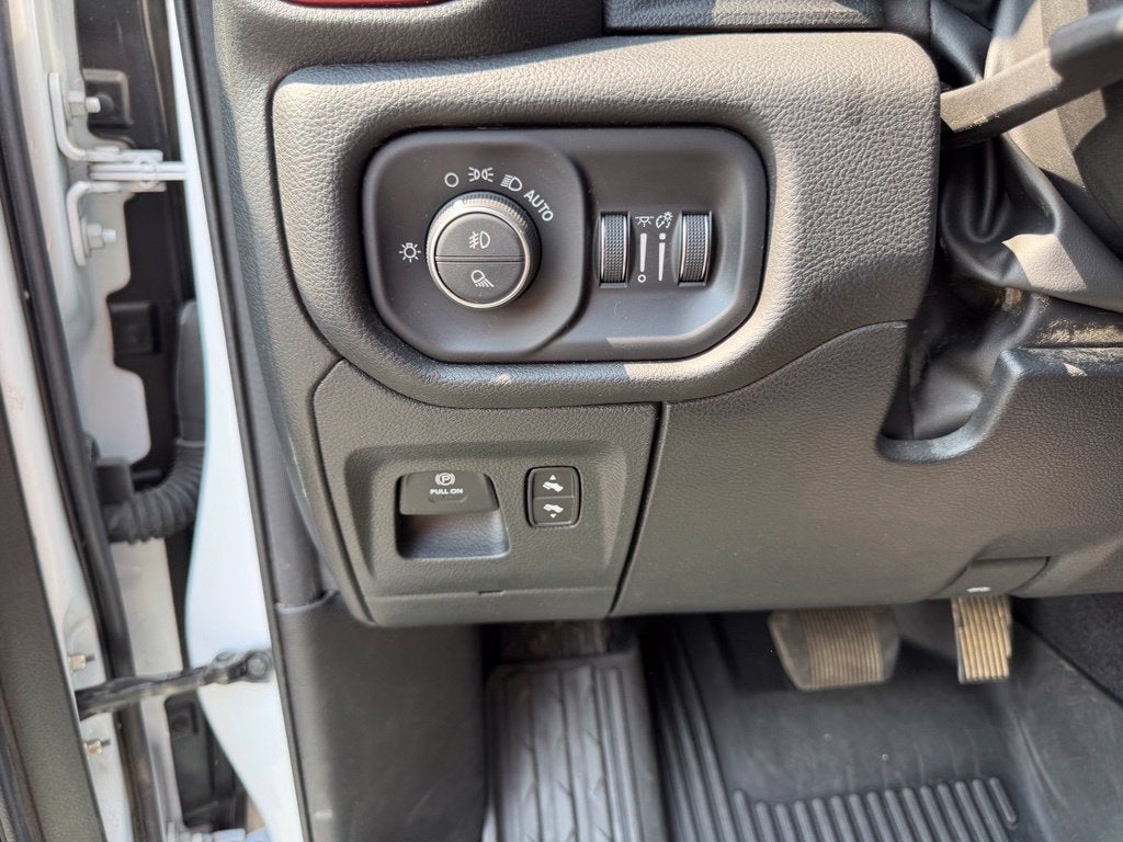 2025 RAM 1500 Rebel Crew Cab 4x4 5'7' Box