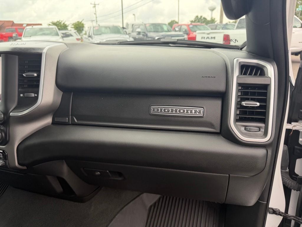 2022 RAM 1500 Big Horn Crew Cab 4x4 6'4' Box