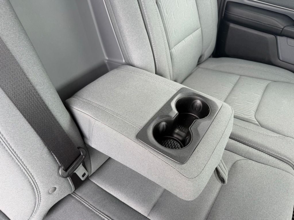 2022 RAM 1500 Big Horn Crew Cab 4x4 6'4' Box