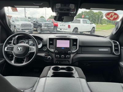 2022 RAM 1500 Big Horn Crew Cab 4x4 6'4' Box