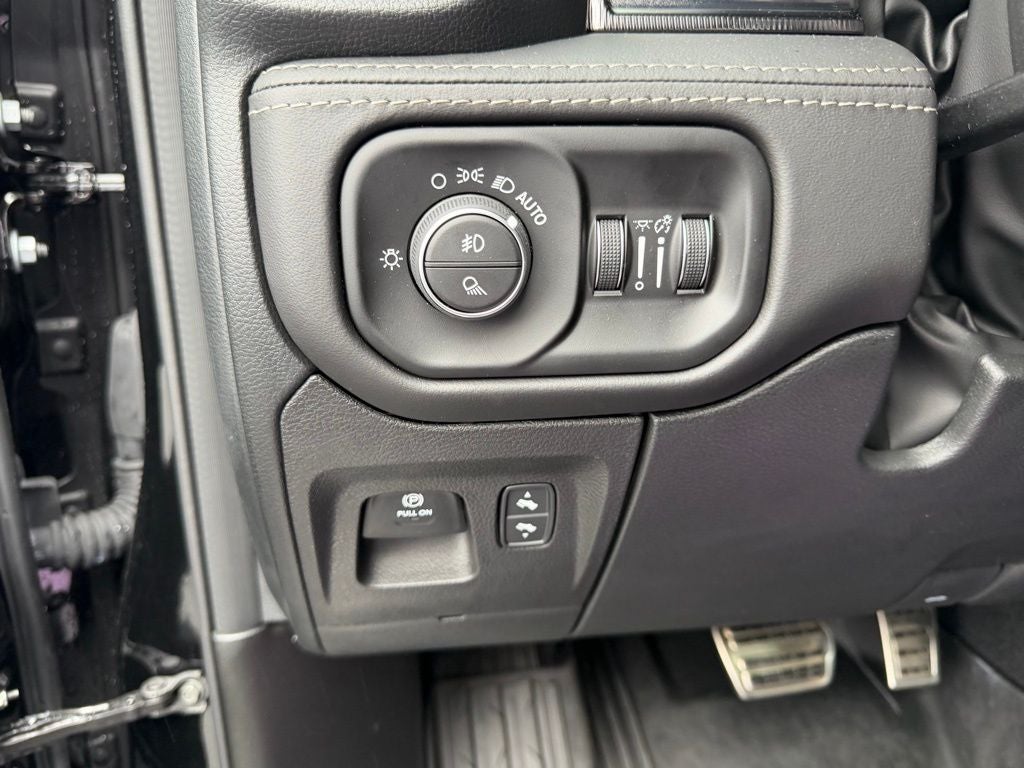 2026 RAM 1500 RHO Crew Cab 4x4 5'7' Box