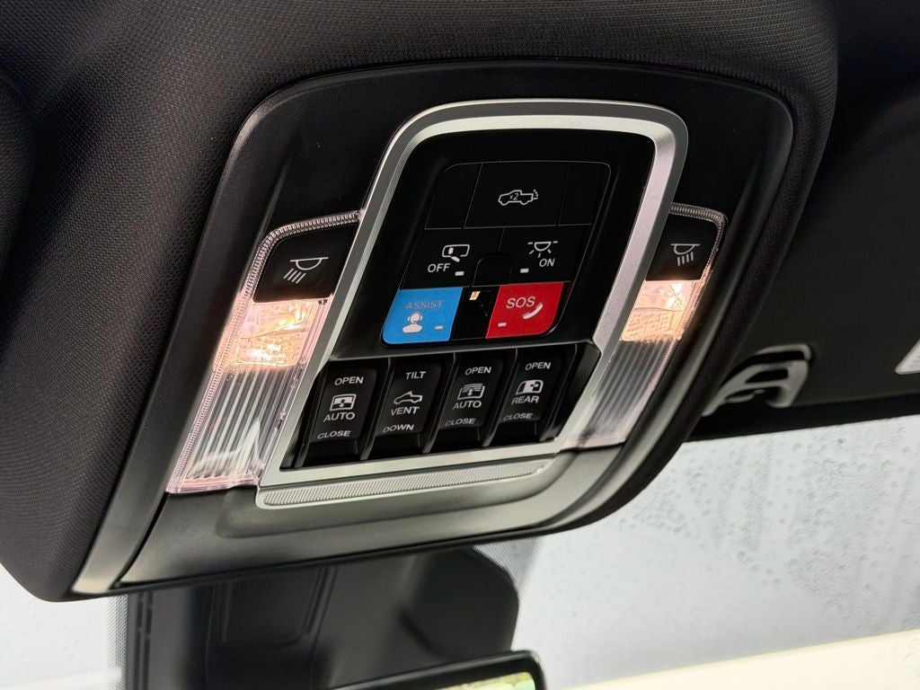 2026 RAM 1500 RHO Crew Cab 4x4 5'7' Box