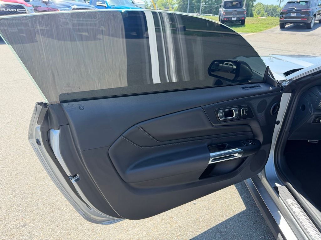 2025 Ford Mustang GT Premium Fastback