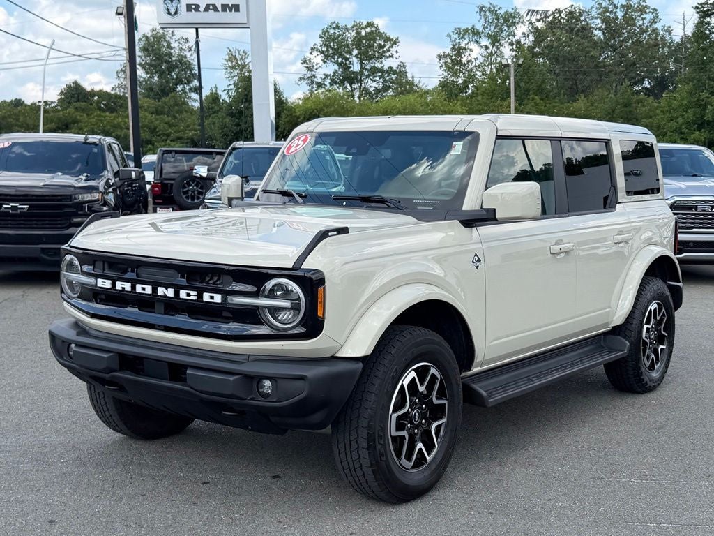 2025 Ford Bronco Outer Banks