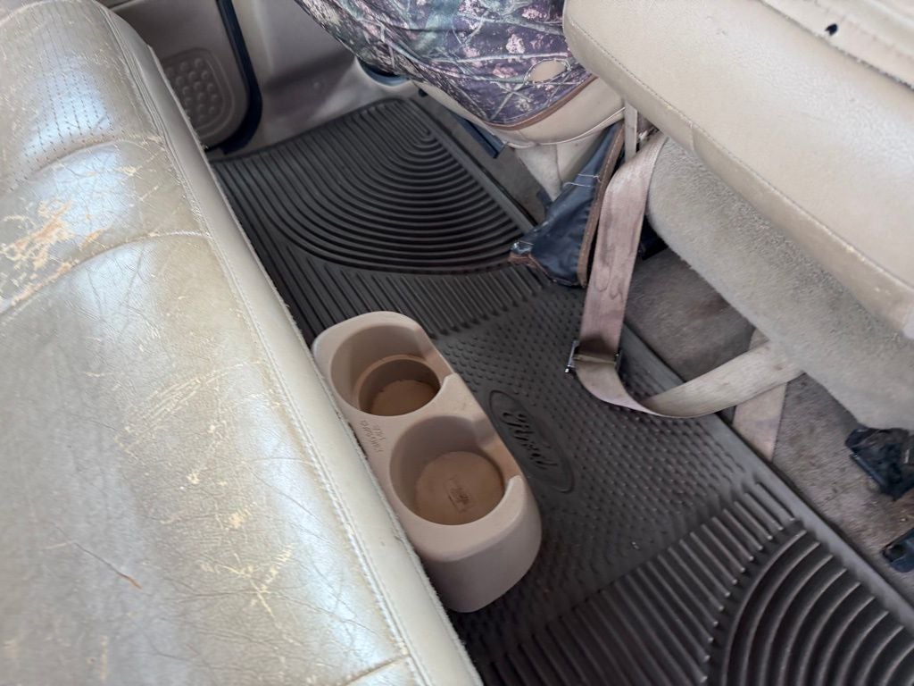 2002 Ford F-250 Base