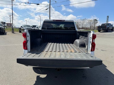 2022 Chevrolet Silverado 1500 4WD Crew Cab Short Bed Custom