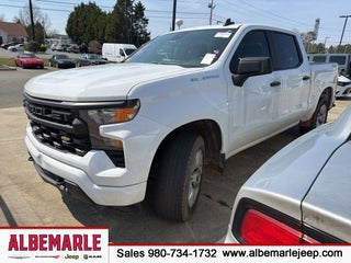 2022 Chevrolet Silverado 1500 4WD Crew Cab Short Bed Custom