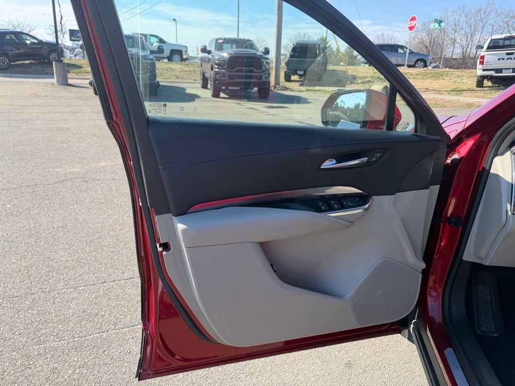 2021 Cadillac XT4 FWD Luxury