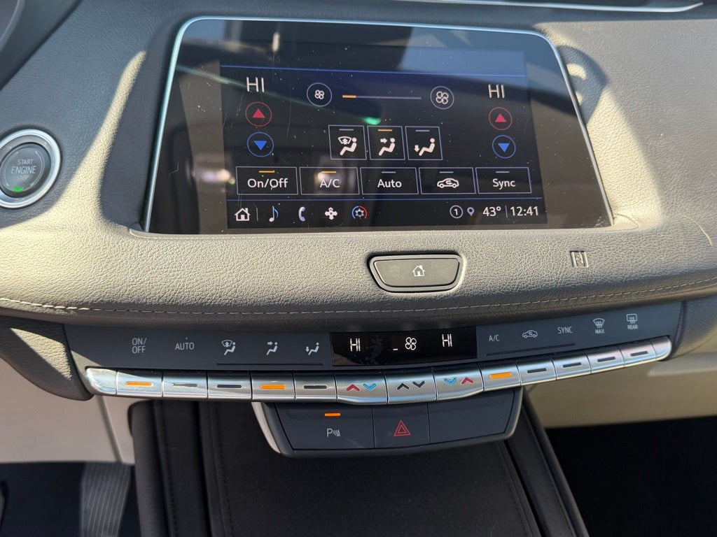 2021 Cadillac XT4 FWD Luxury