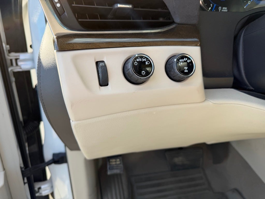 2018 Cadillac Escalade Luxury