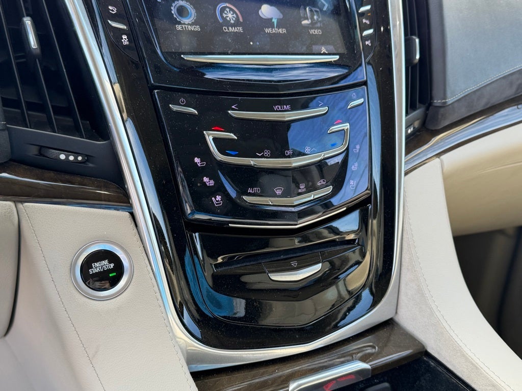 2018 Cadillac Escalade Luxury