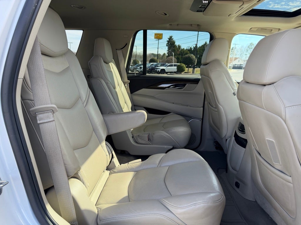 2018 Cadillac Escalade Luxury