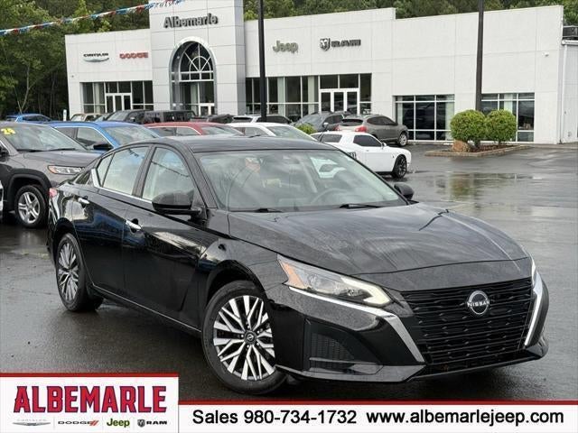 2023 Nissan Altima SV FWD