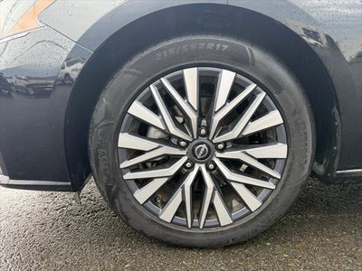 2023 Nissan Altima SV FWD