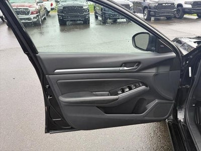 2023 Nissan Altima SV FWD