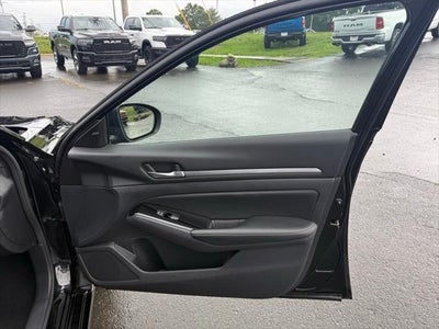 2023 Nissan Altima SV FWD