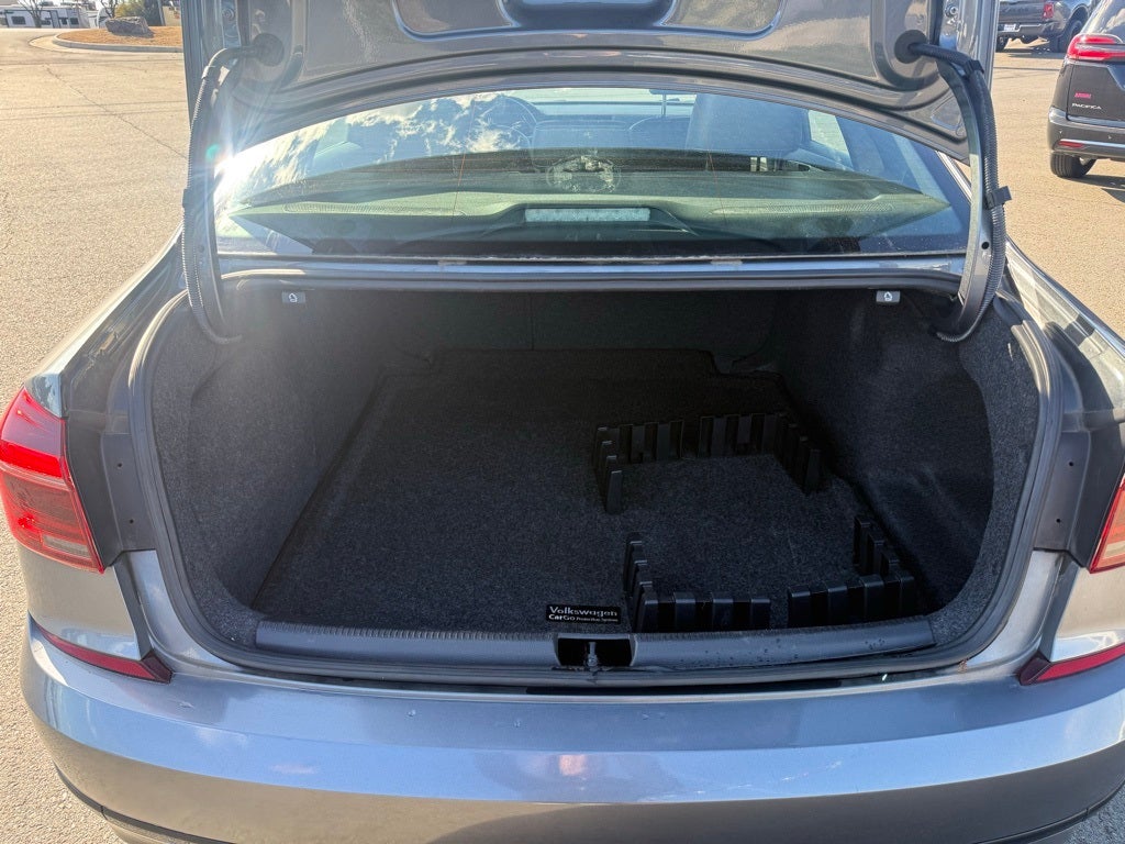 2018 Volkswagen Passat 3.6L V6 GT