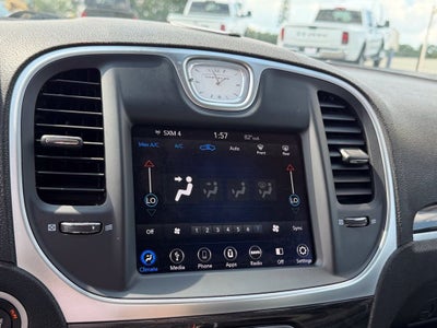 2019 Chrysler 300 Touring AWD