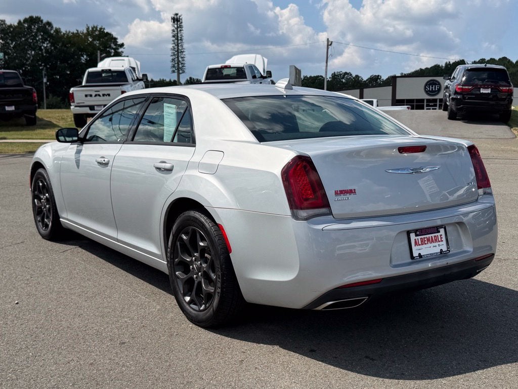 2019 Chrysler 300 Touring AWD