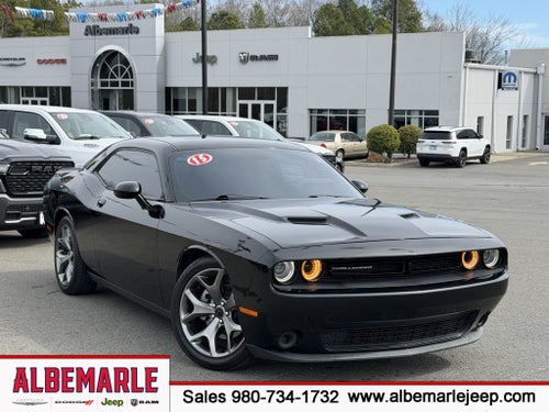 2015 Dodge Challenger SXT