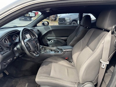 2015 Dodge Challenger SXT