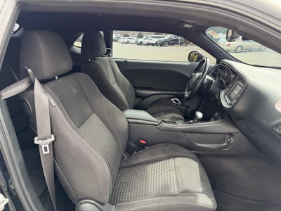 2015 Dodge Challenger SXT