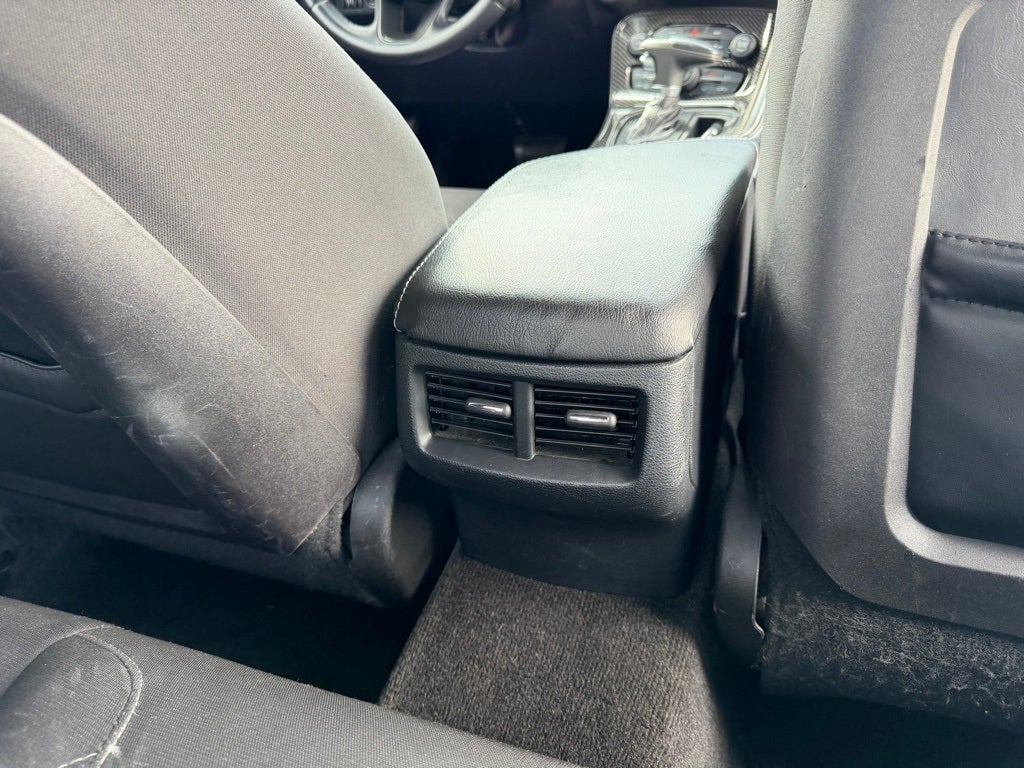 2015 Dodge Challenger SXT