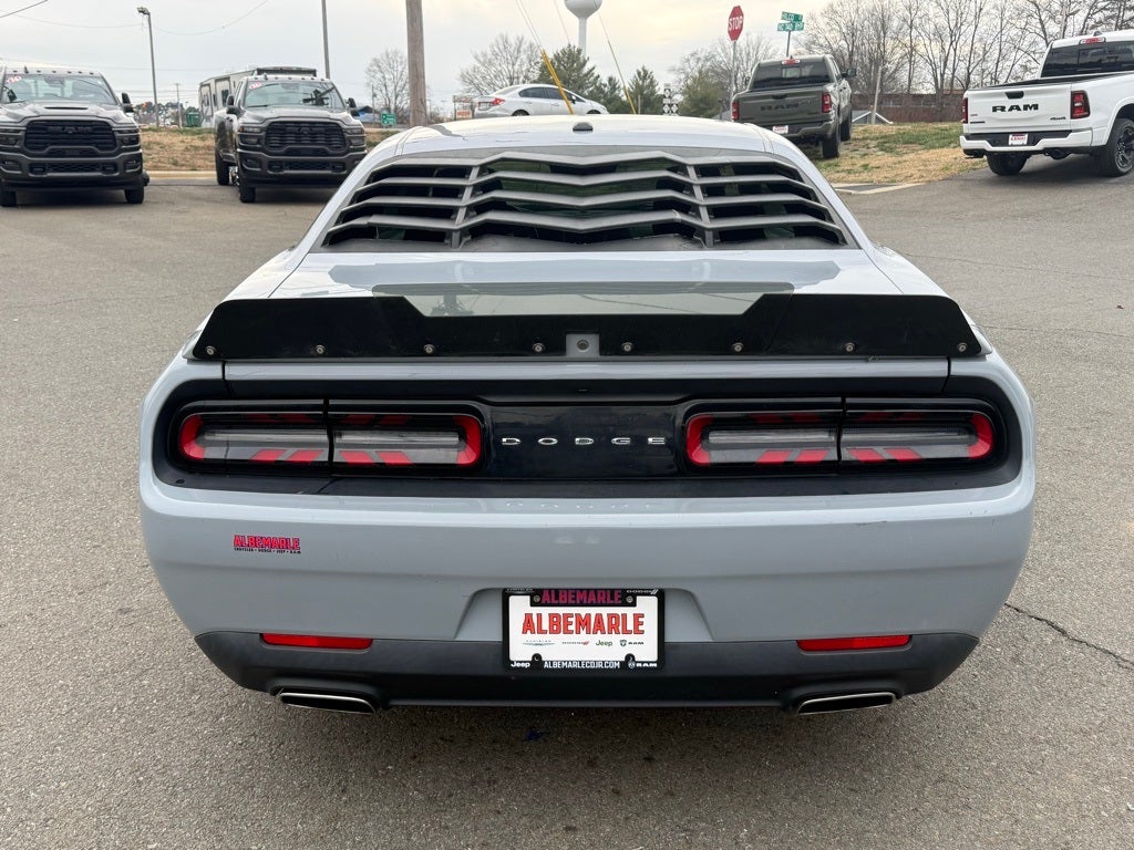 2020 Dodge Challenger SXT