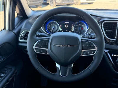 2026 Chrysler Voyager LX