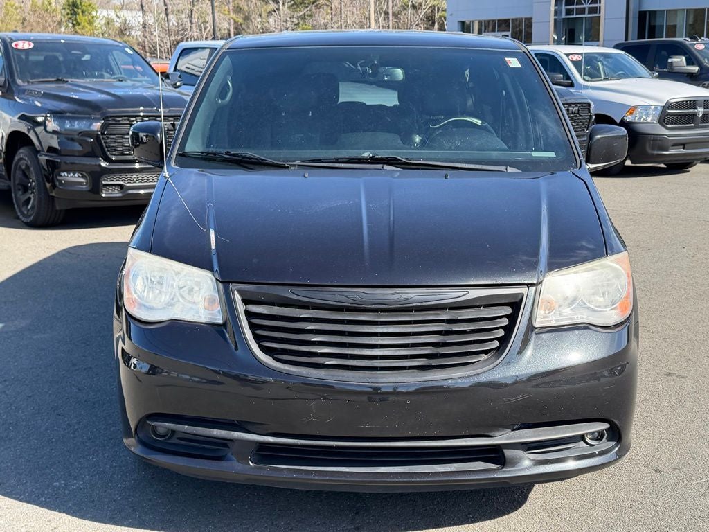 2013 Chrysler Town & Country S