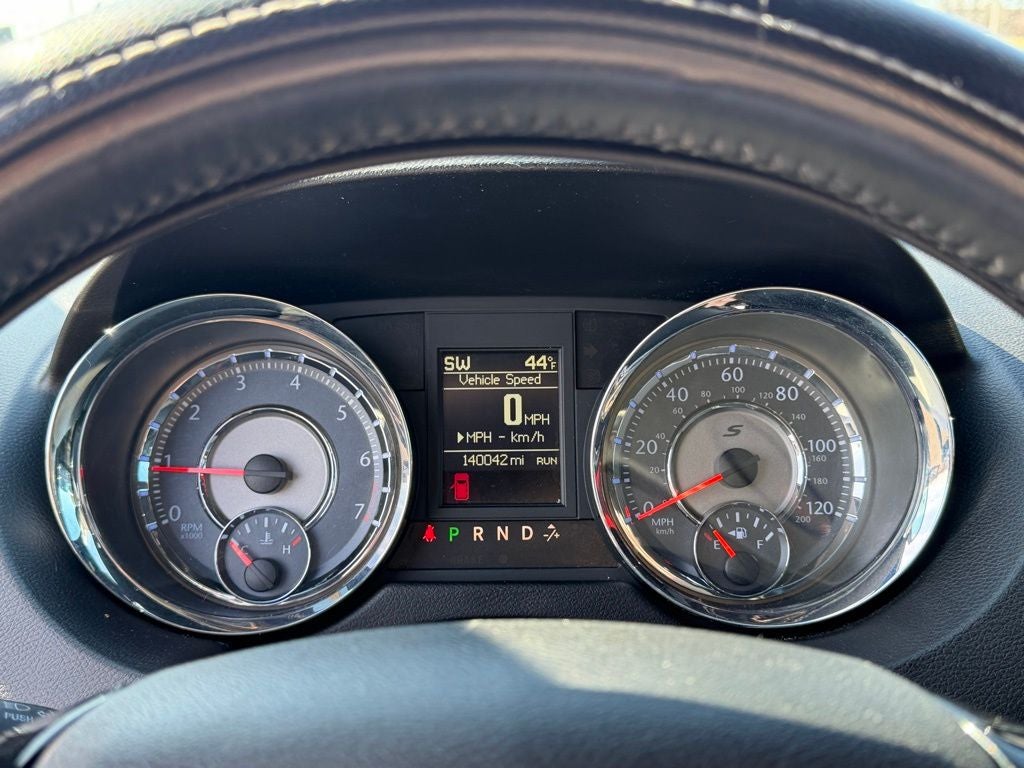 2013 Chrysler Town & Country S