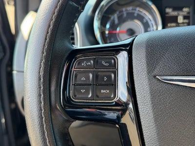 2013 Chrysler Town & Country S