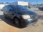 2013 Chrysler Town & Country S