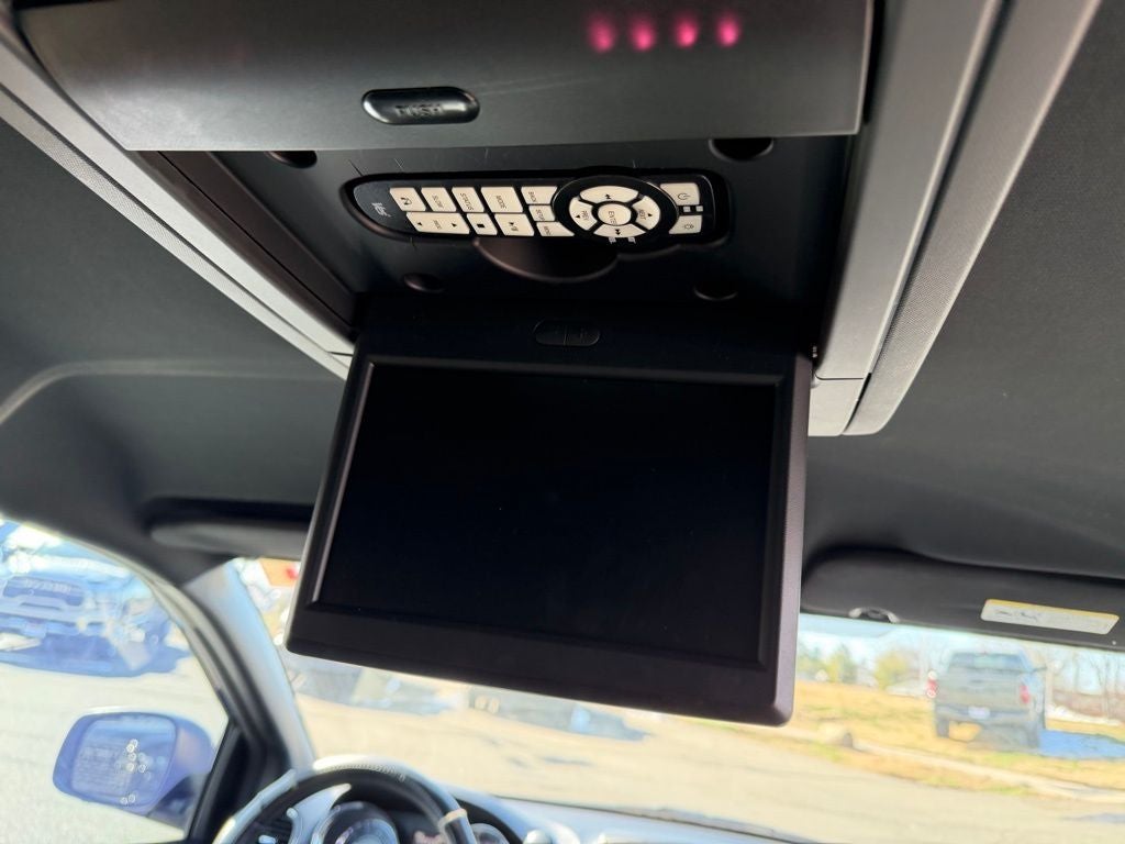 2013 Chrysler Town & Country S