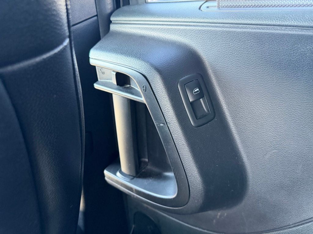 2013 Chrysler Town & Country S