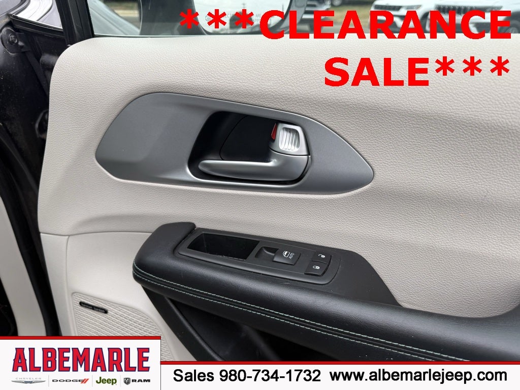 2018 Chrysler Pacifica Hybrid Limited