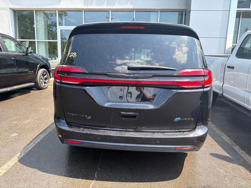 2024 Chrysler Pacifica Hybrid S Appearance Pkg