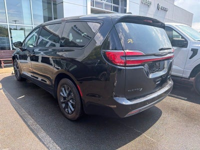2024 Chrysler Pacifica Hybrid S Appearance Pkg