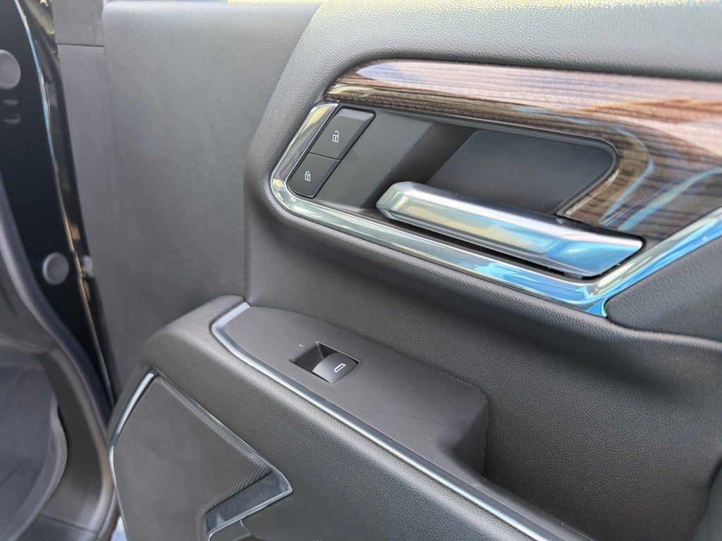 2024 Chevrolet Silverado 3500HD 4WD Crew Cab Standard Bed LT