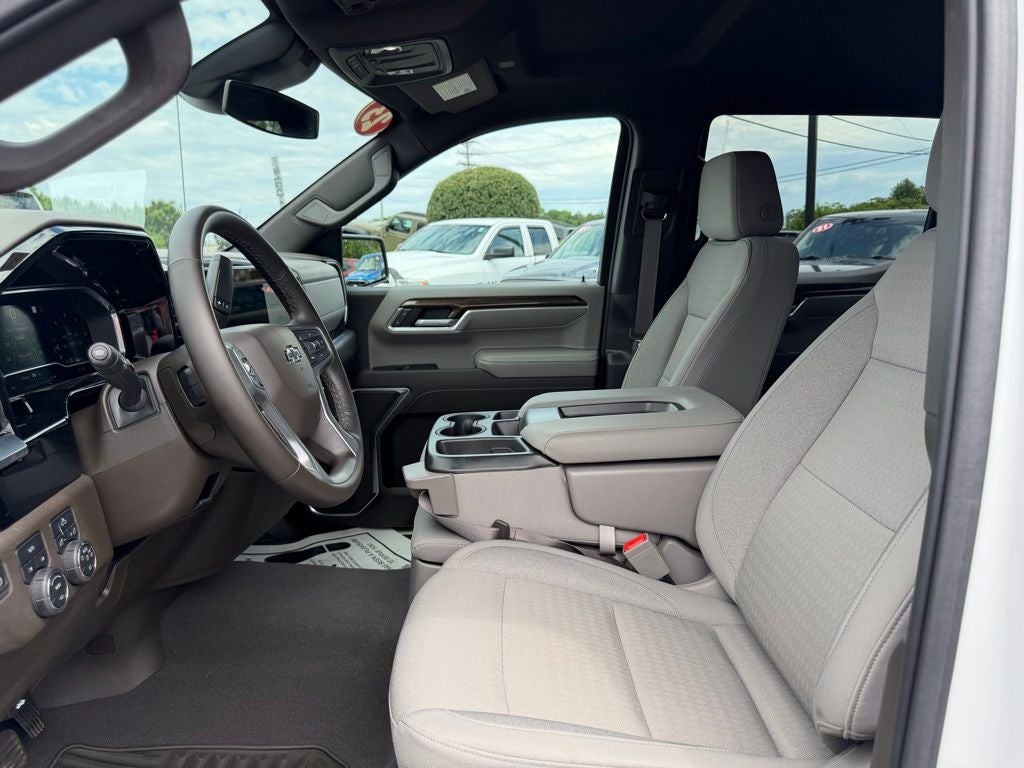 2023 Chevrolet Silverado 1500 4WD Crew Cab Short Bed RST
