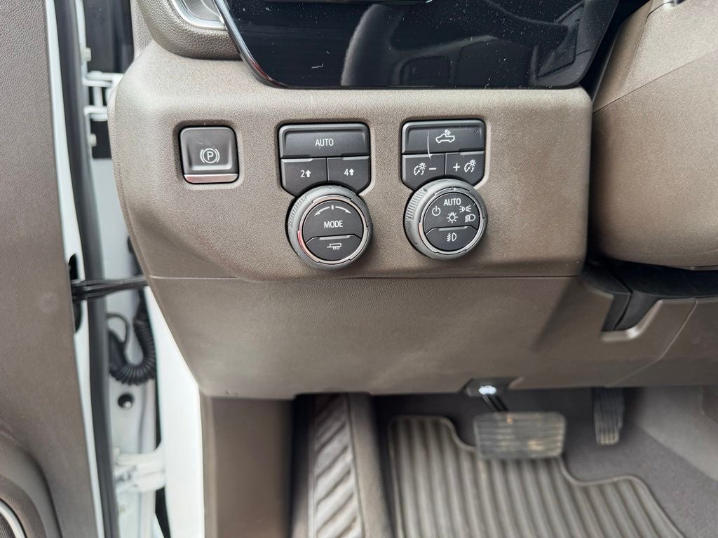 2023 Chevrolet Silverado 1500 4WD Crew Cab Short Bed RST