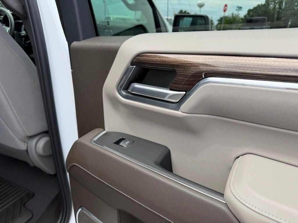 2023 Chevrolet Silverado 1500 4WD Crew Cab Short Bed RST