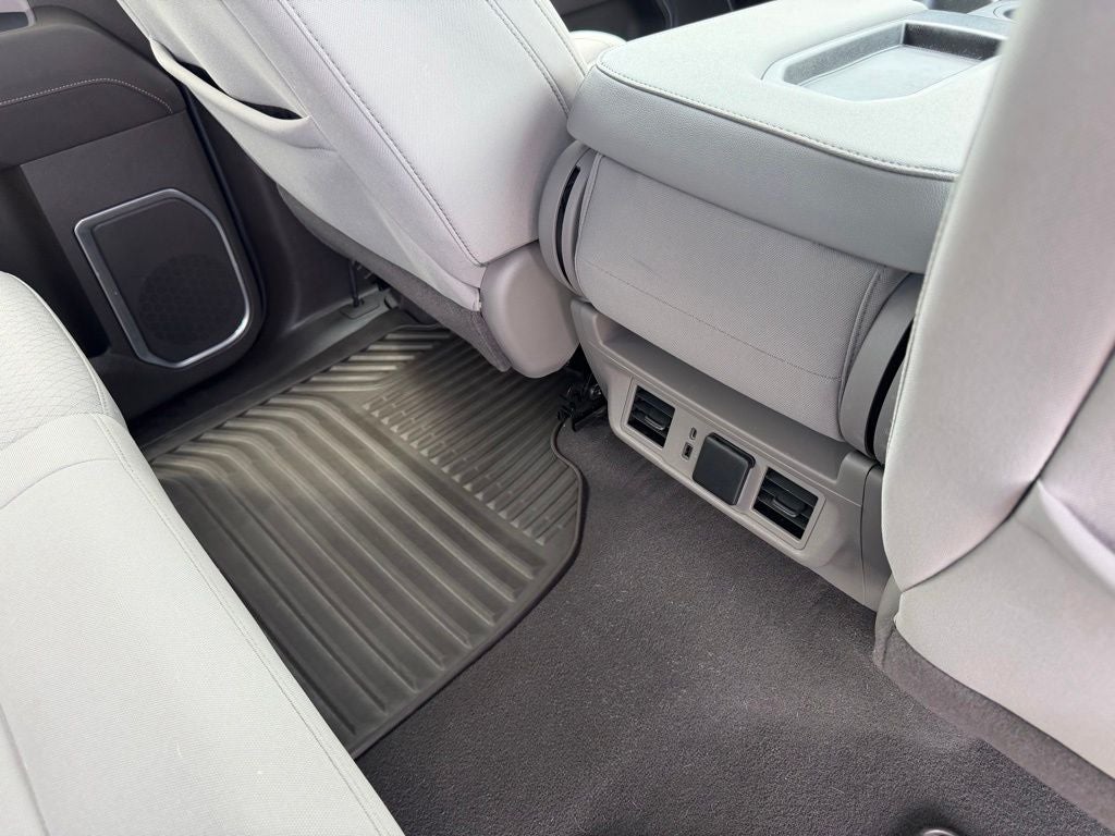 2023 Chevrolet Silverado 1500 4WD Crew Cab Short Bed RST