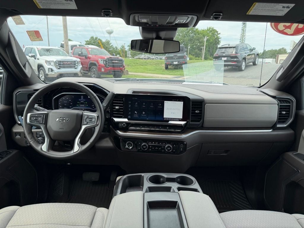 2023 Chevrolet Silverado 1500 4WD Crew Cab Short Bed RST