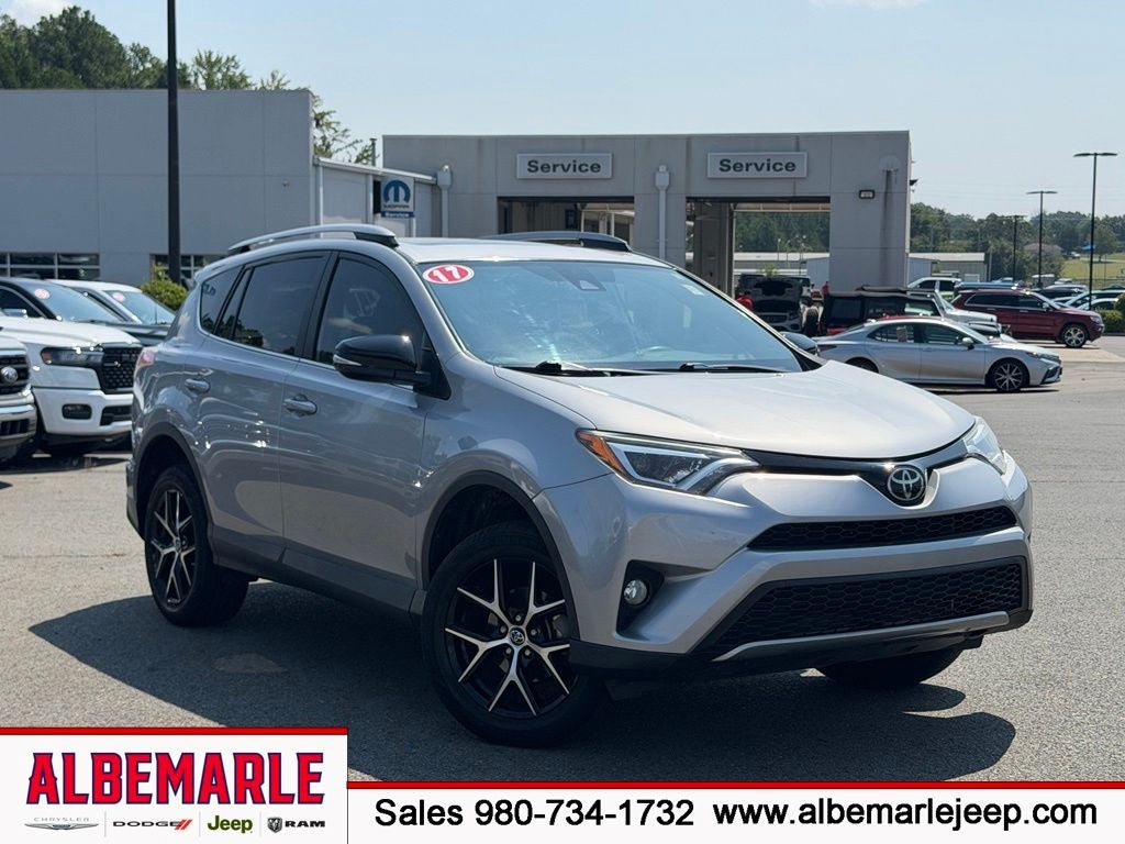 2017 Toyota RAV4 SE