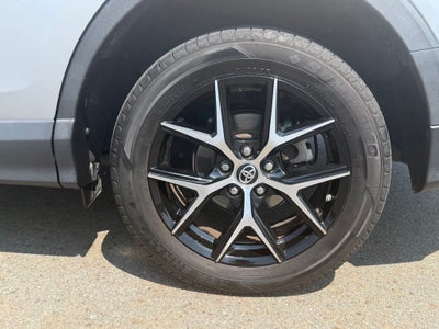 2017 Toyota RAV4 SE