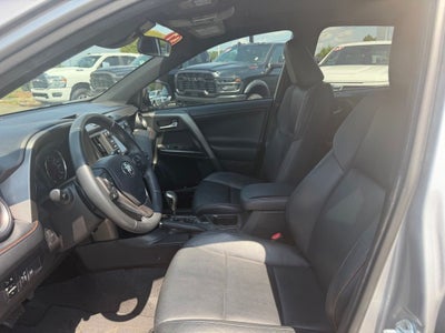 2017 Toyota RAV4 SE