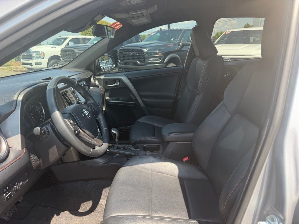 2017 Toyota RAV4 SE