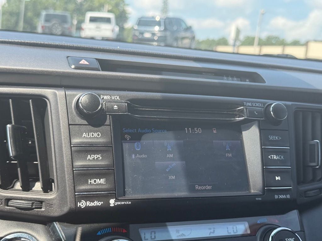 2017 Toyota RAV4 SE